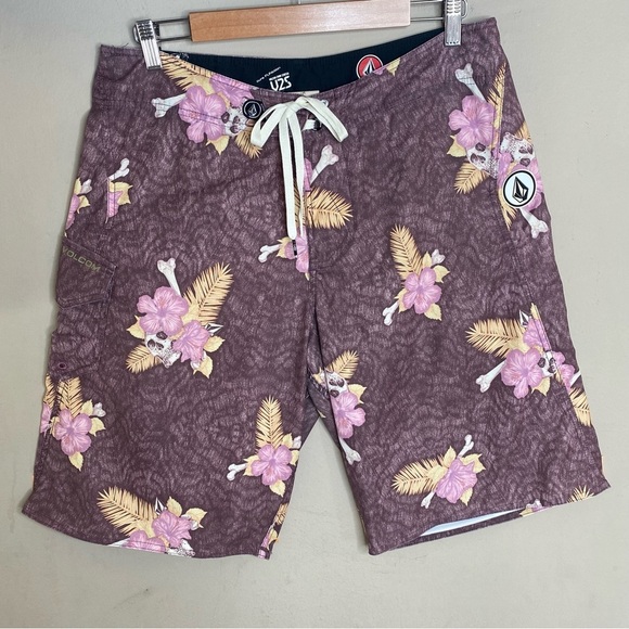 Volcom 2 Way Stretch Men’s Board Shorts Floral Size 34 - Picture 1 of 16